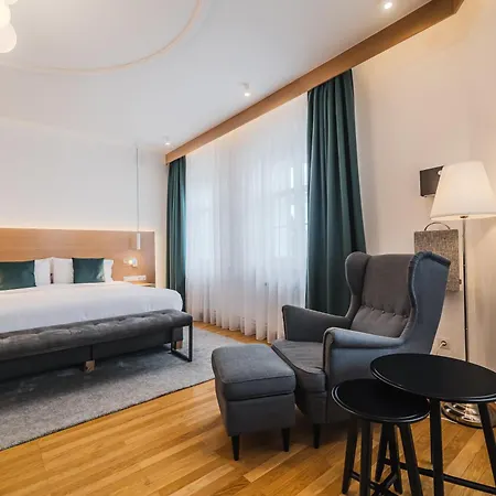 Casa Luxemburg 3*
